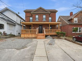 4876 Simcoe St #2, Niagara Falls, ON L2E 1V9
