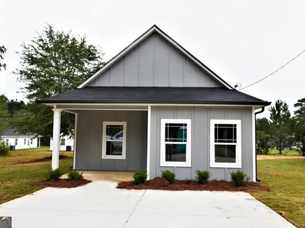 109 Chalfont Cir, Carrollton, GA 30117