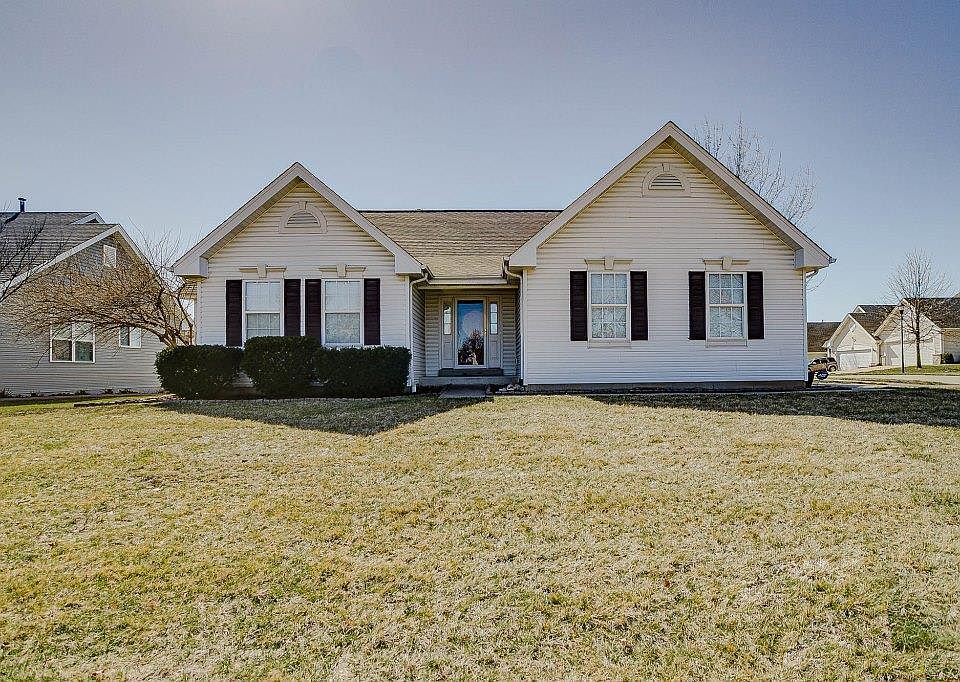 2nd image of 3295 Autumn View Pointe Dr