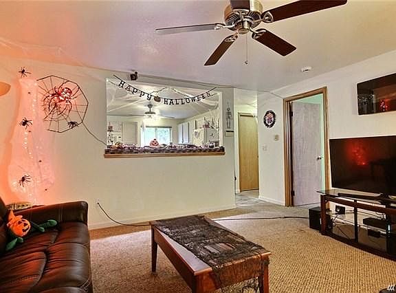 4th image of 16423 72nd Avenue Ct E