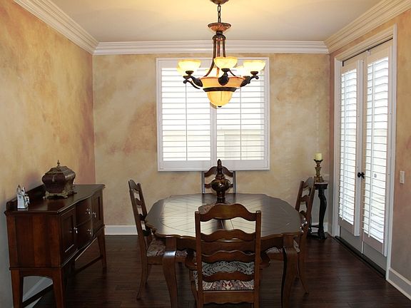 5th image of 2748 W Canyon Ave