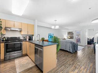1479 Glenmore Rd N #206, Kelowna, BC V1V 2C5