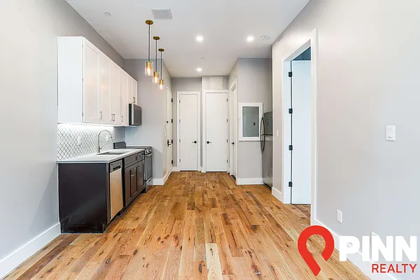 Rented by Pinn Realty | media 20