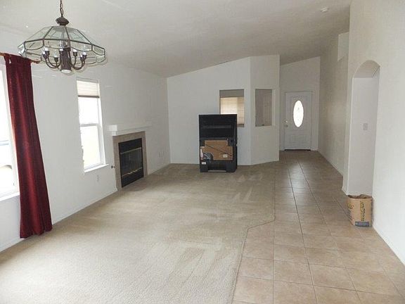 3rd image of 1004 E Murray Dr
