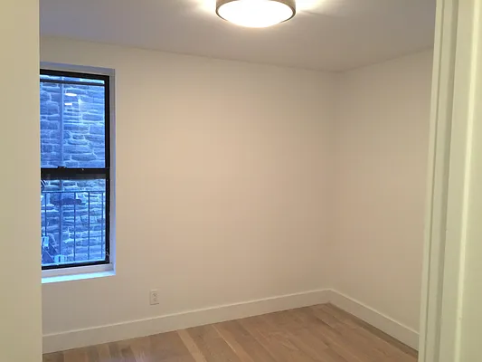 Rented by Bruma Realty LLC | media 6