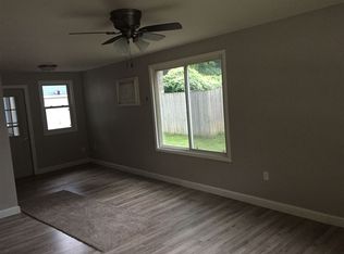 1109 38th Ave, Moline, IL 61265