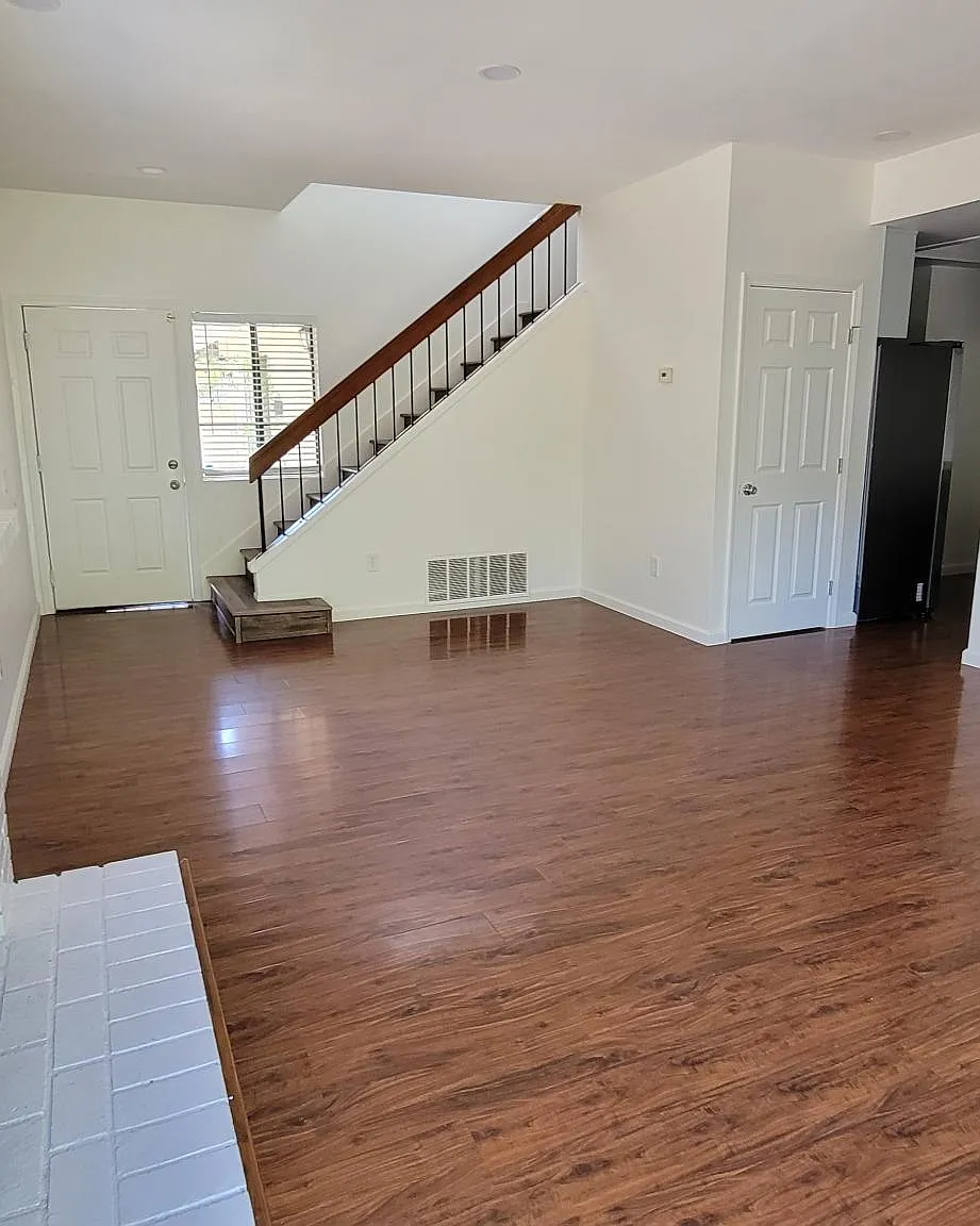 3634 Cheshire Ave — Photo 2