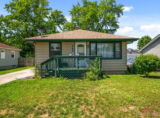 960 Assell Ave, Aurora, IL 60505