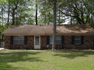 384 Sandpiper Rd, Richmond Hill, GA 31324