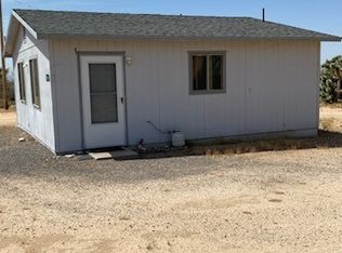 11135 S Bennie Rd, Yucca, AZ 86438