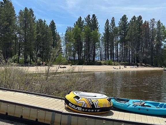 5th image of 12918 Red Fir Rd