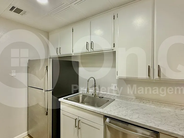 5525 E Thomas Rd #R7 — Photo 14