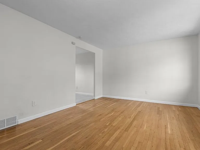 548B Firethorne Dr — Photo 16
