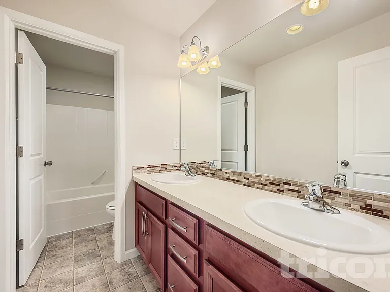 3322 Nova St NE — Photo 11