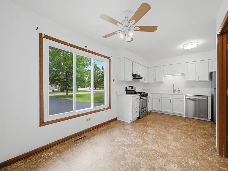 152 Dunbar Ln #A — Photo 4
