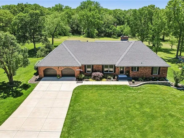 12343 Merion Dr, Kansas City, KS 66109