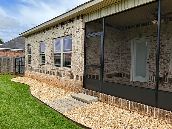 3rd image of 201 Rainsong Trl