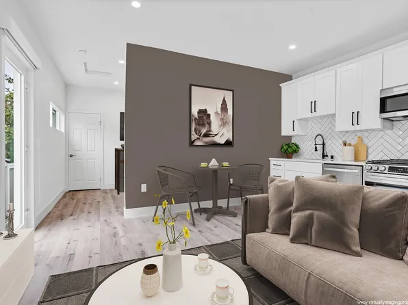 7740 Exchange Pl #3, La Jolla, CA 92037