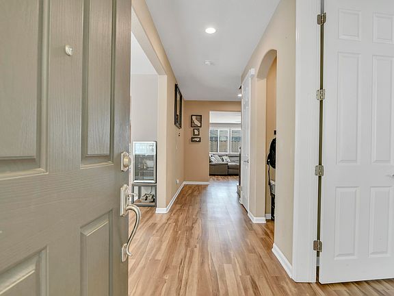 3rd image of 5563 Arcadia Cir
