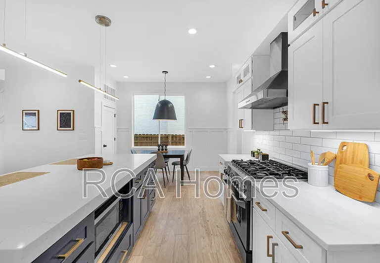 1225 Hoyt Ave — Photo 6