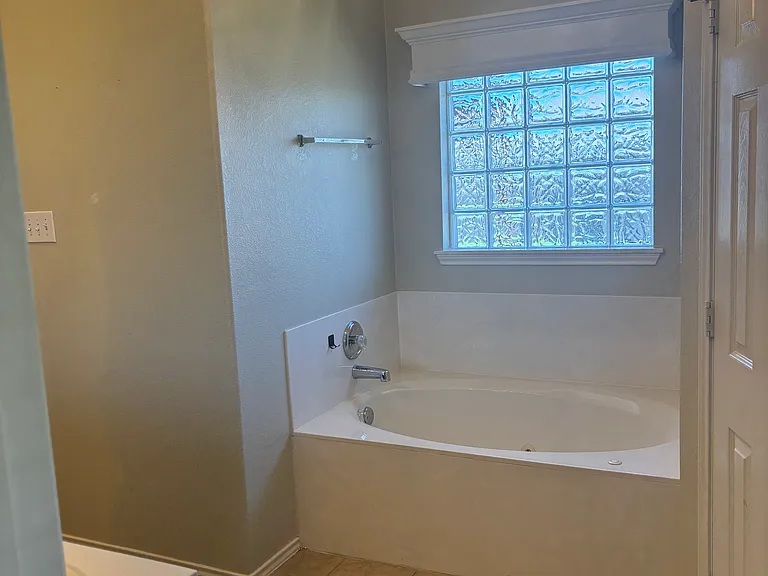 10261 Salem Way — Photo 18