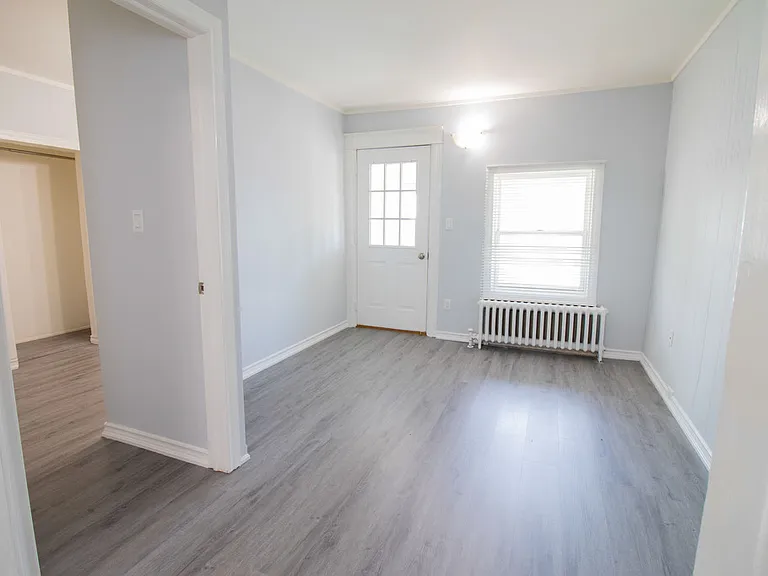 19 Dain Ave — Photo 10