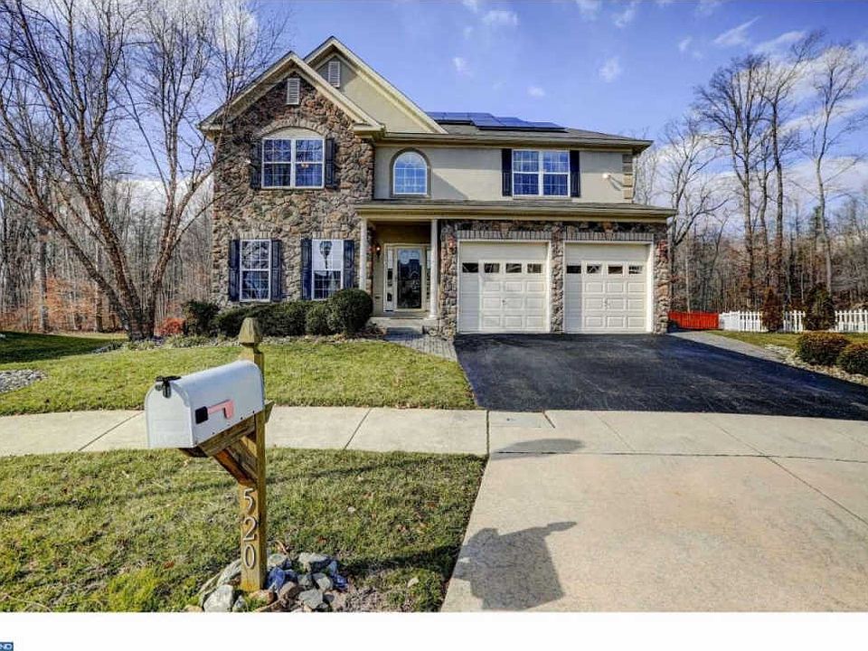 1st image of 520 Toledo Ct