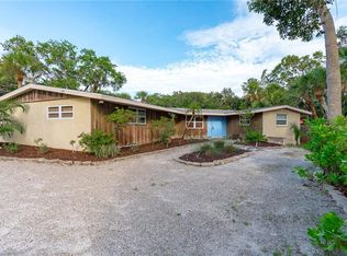 3023 N Beach Rd, Englewood, FL 34223