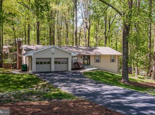 9906 McIntosh Dr, Dunkirk, MD 20754