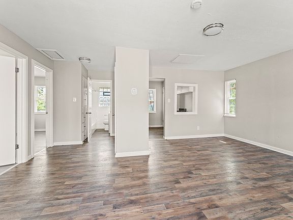 4th image of 3558 Stanford Pl