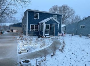 166 Sunnyside Ave, Crystal Lake, IL 60014