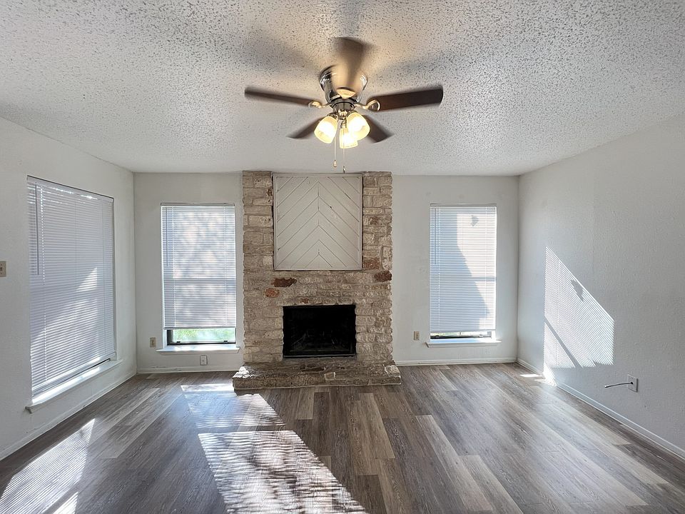 1st image of 10616 Mellow Mdws APT 27A
