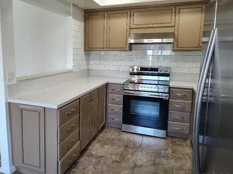 12650 Lakeshore Dr #158 — Photo 1