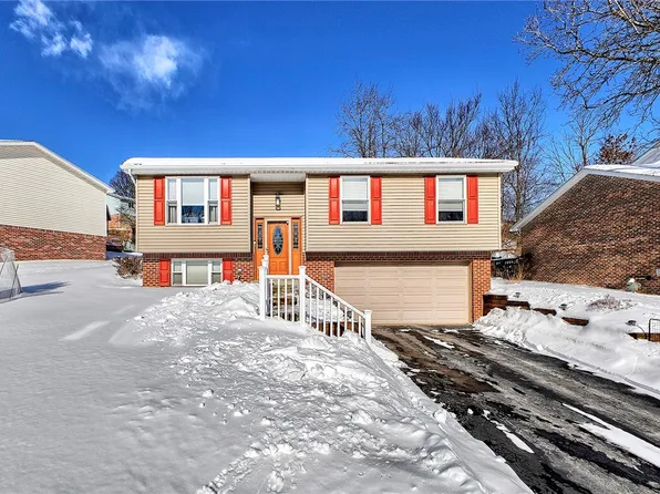 140 Penn Crest Dr, McKeesport, PA 15131