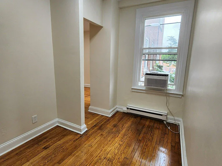 400 N Hortter St #206 — Photo 33