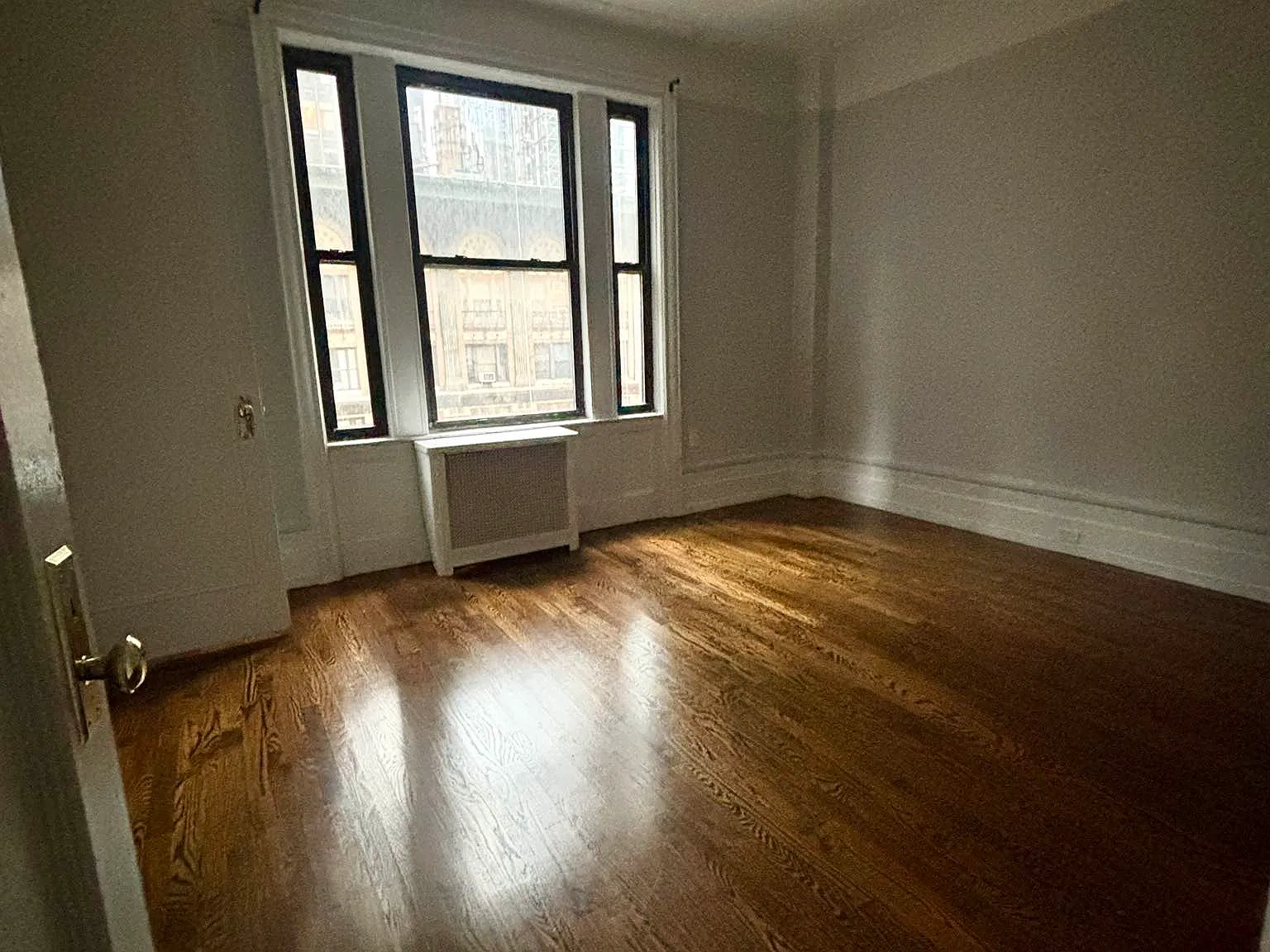 162 West 54th Street — Photo 3