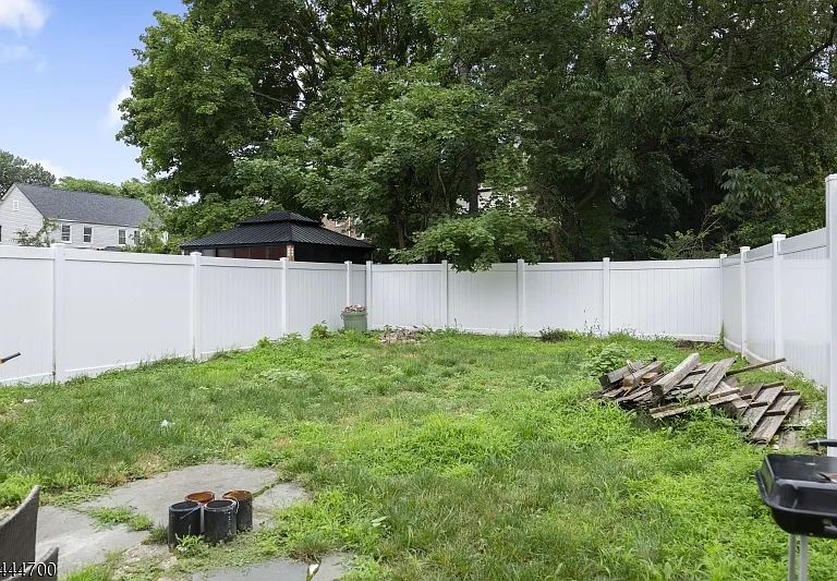 17 Thomas St — Photo 11