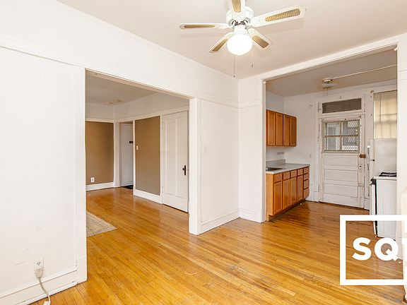 4th image of 630 W Arlington Pl #634.5-34