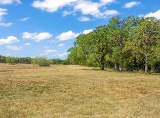 2 Armadillo Run, Fredericksburg, TX 78624