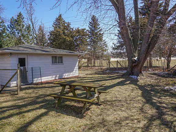 3rd image of 505 Gascoigne Dr #505