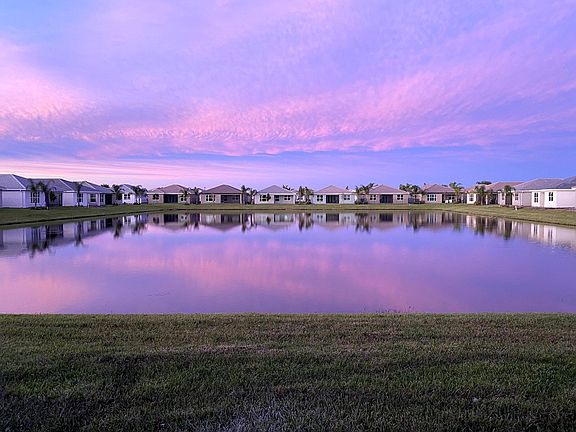 3rd image of 12216 SW Jasper Lake Way