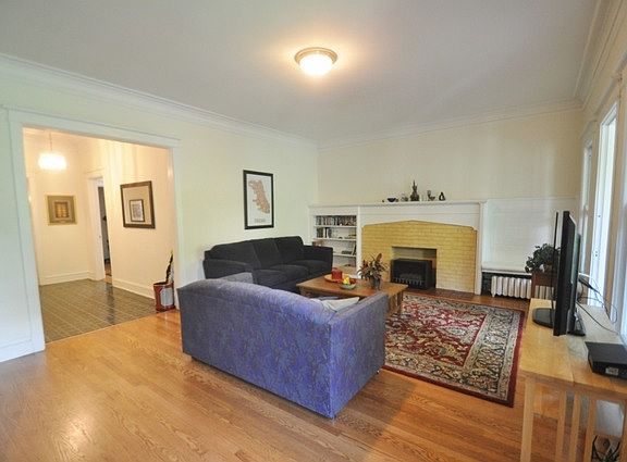 5th image of 5489 S Cornell Ave APT 2