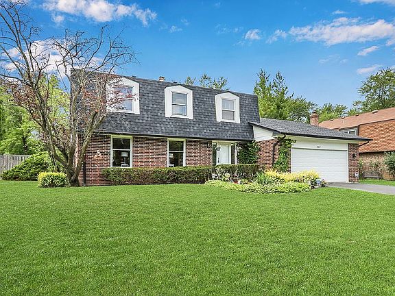 4th image of 2862 Lexington Ln