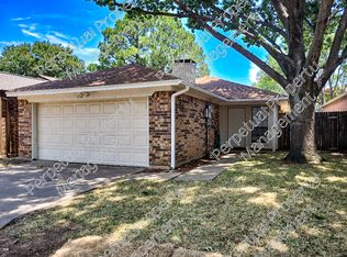 1714 Magnolia Ln, Euless, TX 76039