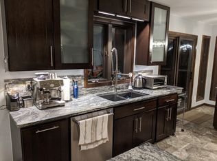 2070 Sky View Dr, Marion, IA 52302