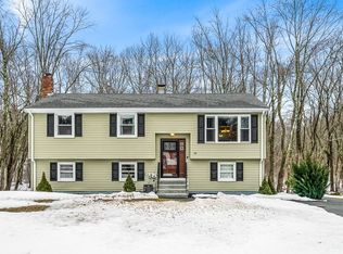 18 Coach Rd, Billerica, MA 01821