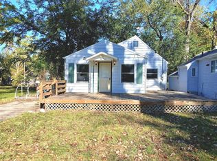 112 Hazel Ct, Island Lake, IL 60042