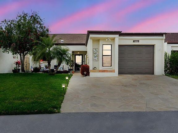 2nd image of 4603 Stonehaven Pl