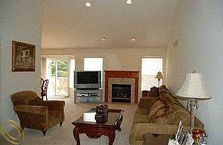 4th image of 395 Woodhaven Dr