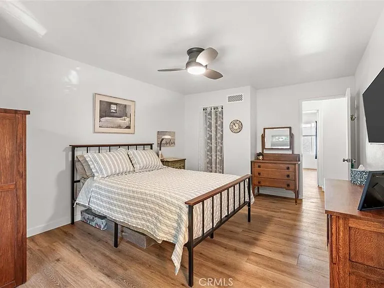 4683 Maxwell Ct — Photo 3